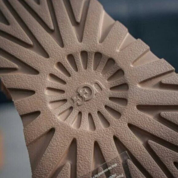 UGG Classic Ultra Mini Boots chestnut - Picture 4 of 6